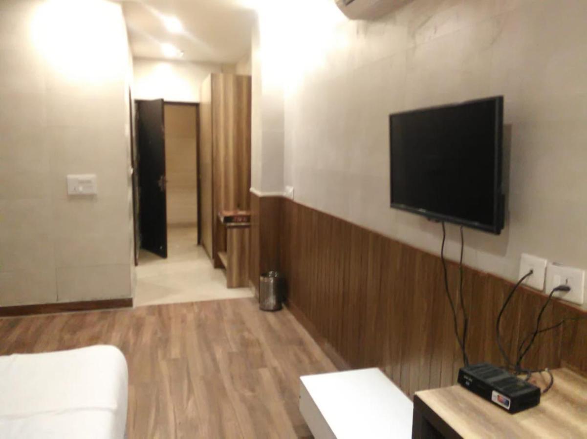 Aval International Gurgaon Exterior photo